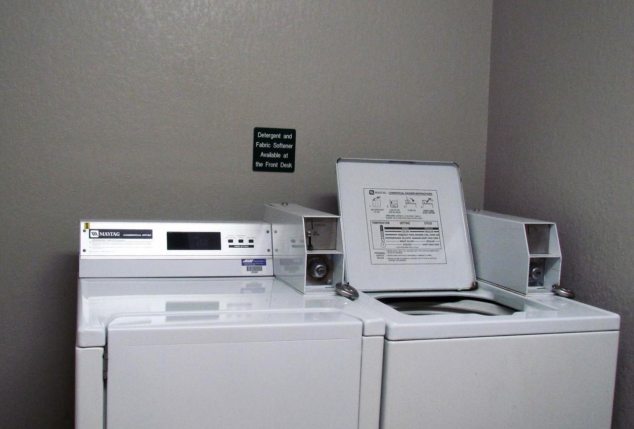 Oak Hill Inn & Suites Canton エクステリア 写真