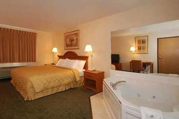 Oak Hill Inn & Suites Canton エクステリア 写真