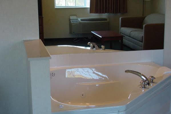 Oak Hill Inn & Suites Canton エクステリア 写真